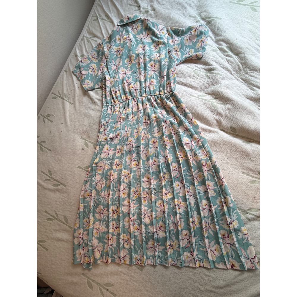 Vintage Classics by Leslie Fay Mint Floral Pleated Midi Shirt Dress Size 8 Retro - Picture 8 of 8